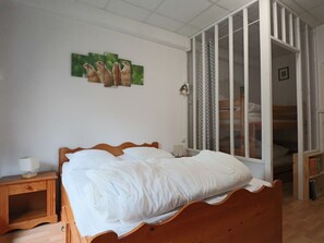 1 bedroom, free WiFi - Historic duplex for 4 in La Bourboule (La Bourboule)
