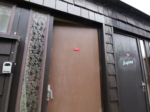 Exterior detail - Charming Duplex for 4 Pers. with Private Parking in Murat-le-Quaire (Murat-le-Quaire)