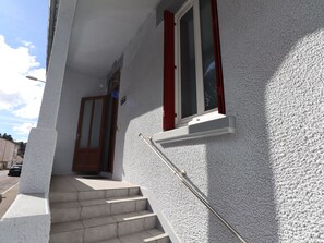 Exterior detail - 3* House in La Bourboule Center for 6 people (La Bourboule)