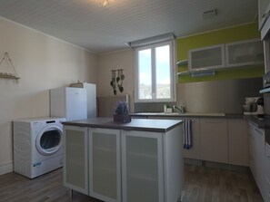 Coffee/tea maker, fridge, microwave, oven - 3* House in La Bourboule Center for 6 people (La Bourboule)