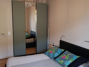 1 bedroom, free WiFi - Apartment with large sunny terrace, close to spa and skiing (Mont-Dore)