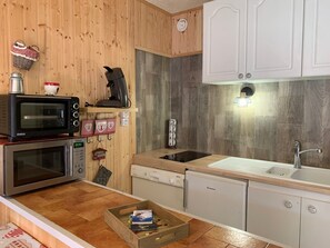Fridge, microwave, dishwasher - Bright studio in Pra-Loup for 4 pers, south balcony (Pra-Loup)