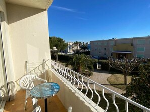 Property grounds - Peaceful apartment in La Ciotat, beachfront, with parking (La Ciotat)
