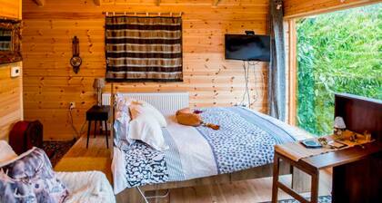 Kedra Village Getaway - Scenic Mountain Views