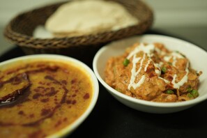 الطعام والشراب