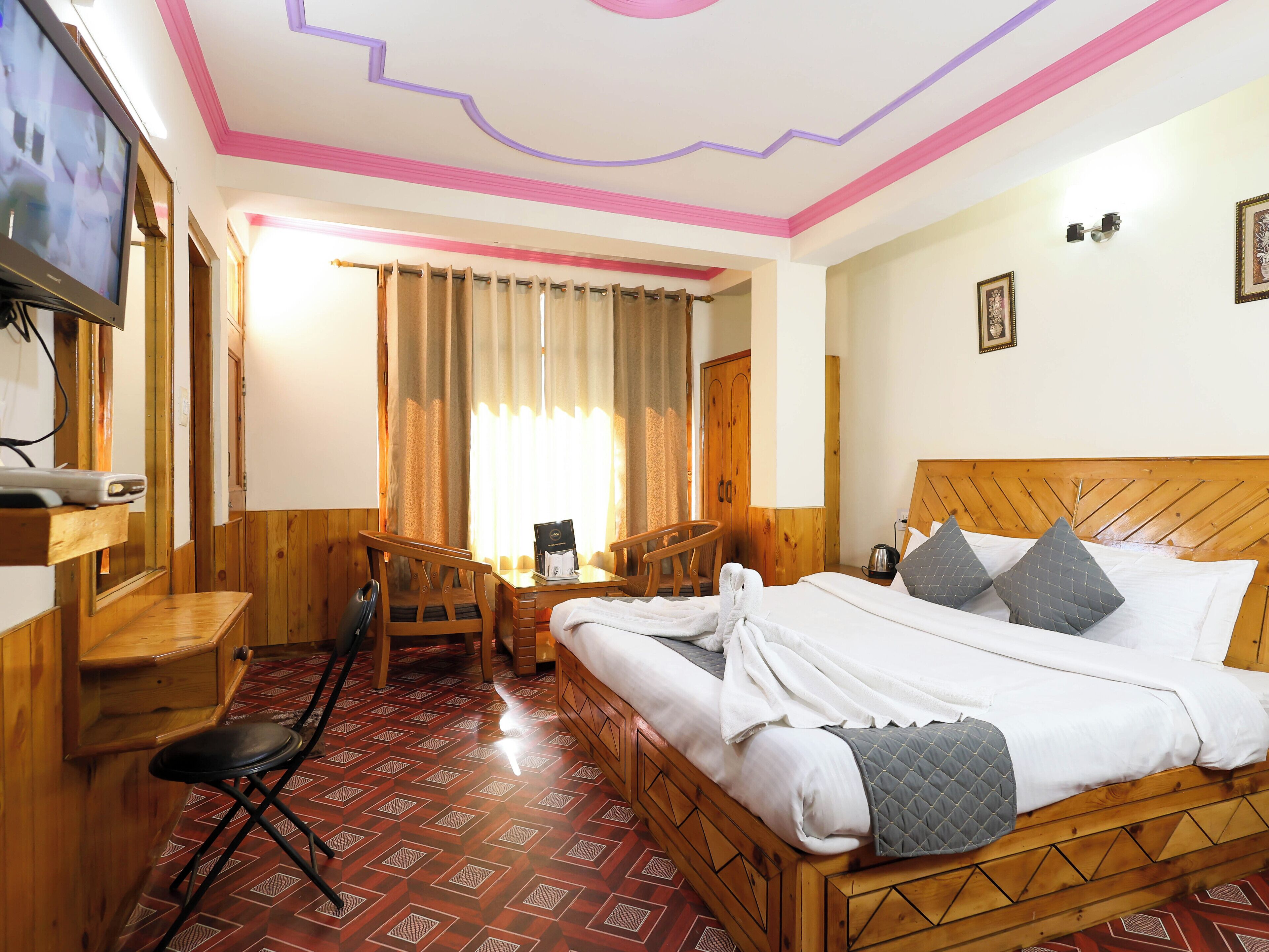 Habitación de lujo doble, 2 habitaciones, no fumadores, vistas a la montaña | Sábanas de algodón egipcio y ropa de cama de alta calidad