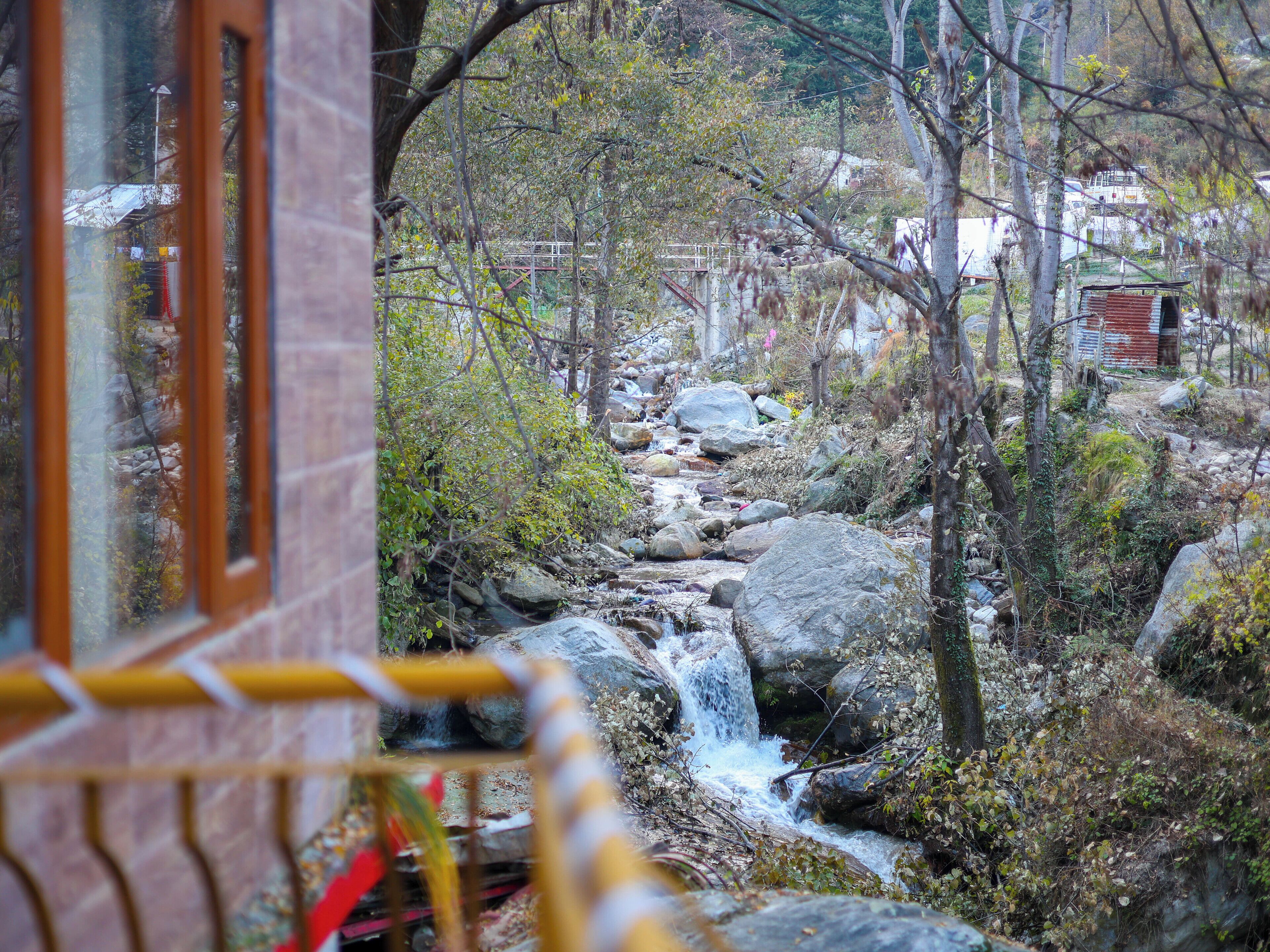 奢华双人房, 1 张特大床, 阳台, 河景 | 客房景观
