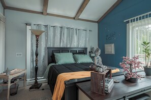 1 habitación, tabla de planchar con plancha, wifi y ropa de cama