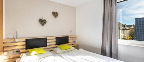 1 habitación, wifi y ropa de cama