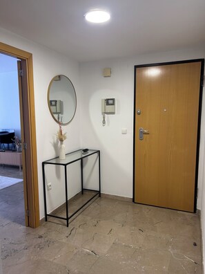 Interior - Nomads' Triangle" Central Park - Ruzafa - Turia (València)