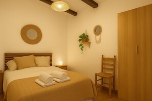 2 bedrooms, bed sheets - Country house in the Sierra Nevada- Almería. Nature, hiking and relaxation (Abrucena)