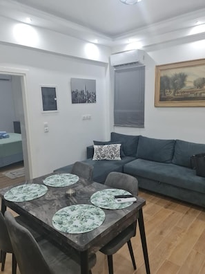 Unclassified image, 4 of 25, button - Luxury Apartment in Sepolia (Athens)