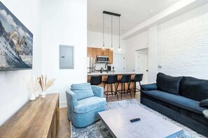 TV - Old City - Luxury Waterview The Heritage (Philadelphia)