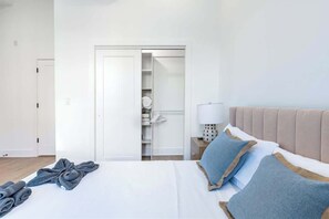 1 bedroom, WiFi - Old City - Luxury Waterview The Heritage (Philadelphia)