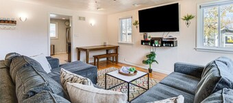 เดินไปยังโอลด์ทาวน์ ลาฟาแยตได้! โคซี่ คูเพิลส์ เอสเคป