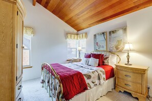 House (3 Bedrooms) | Interior