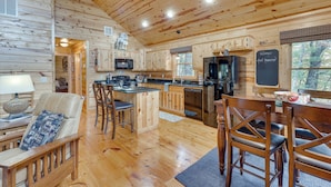Unclassified image, 5 of 28, button - Mount Haven Retreat : Escape With Screened Porch! (Murphy)