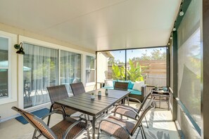 Interior - Walk to the Bay: Pet-friendly Oasis in Sarasota! (Sarasota)