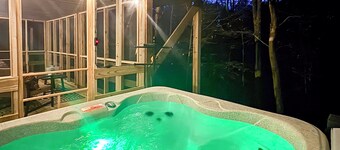 Lake Access & Hot Tub! Serene Rockbridge Cabin
