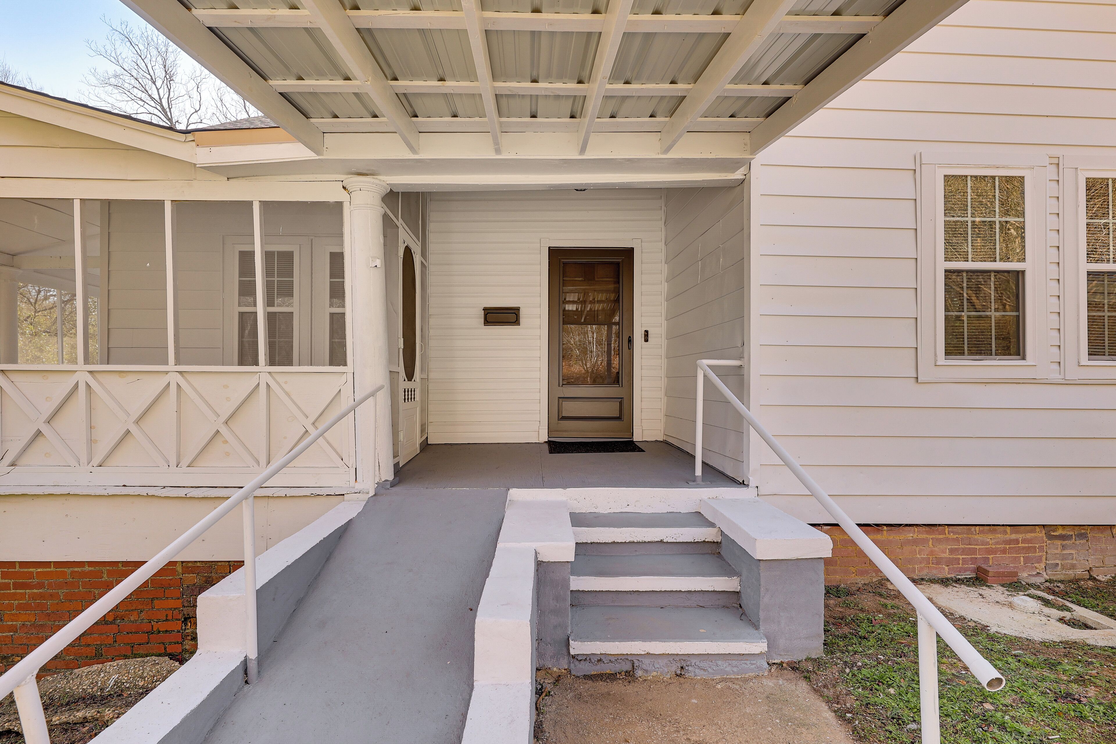 المنشأة من الداخل