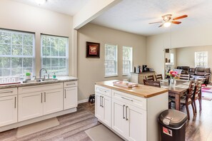 House (4 Bedrooms) | Interior - 'doris & Susan's Place' - Historic Tuskegee Home (Tuskegee)