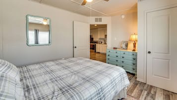 House (1 Bedroom) | Interior