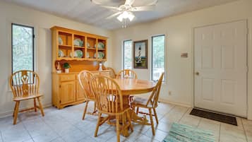 Cottage (2 Bedrooms) | Interior