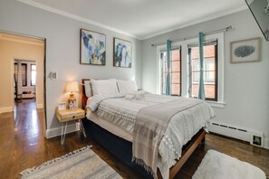 Interior - Near Casinos & Lake Michigan Beaches: Hammond Apt (Hammond)