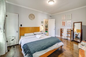 Apartment (2 Bedrooms) | Interior - Pet Friendly! Near Casinos & Lake Michigan Beaches (Hammond)