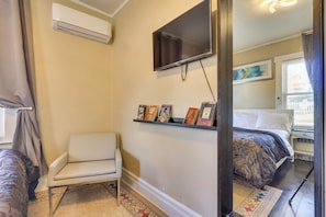 Apartment (2 Bedrooms) | Interior - Easy Commute to Newark & Nyc! Extended Stay Unit (Irvington)