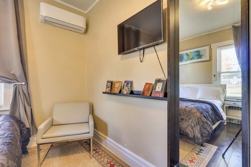 Easy Commute to Newark & Nyc! Extended Stay Unit