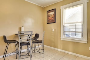 Apartment (2 Bedrooms) | Interior - Free Parking Spot! Extended Stay Near Newark & NYC (Irvington)