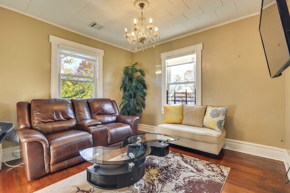 Apartment (2 Bedrooms) | Front of property - Free Parking Spot! Extended Stay Near Newark & NYC (Irvington)