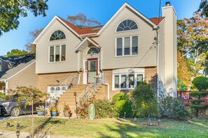 Apartment (2 Bedrooms) | Interior - 2 Mi to Dtwn Freeport! Apt w/ Deck in Baldwin (Baldwin)