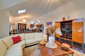 Interior - 2 Mi to Dtwn Freeport! Apt w/ Deck in Baldwin (Baldwin)