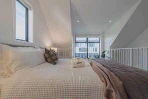 1 bedroom, WiFi, bed sheets - Cute & Stylish Loft | Affordable City Stay (Christchurch)