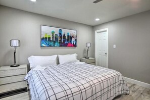 Room - Collins Family-Friendly Texas Home with Private Pool! (Garland)