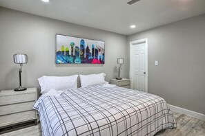 Unclassified image, 2 of 29, button - Collins Family-Friendly Texas Home with Private Pool! (Garland)