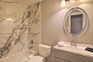 Unclassified image, 3 of 29, button - Collins Family-Friendly Texas Home with Private Pool! (Garland)
