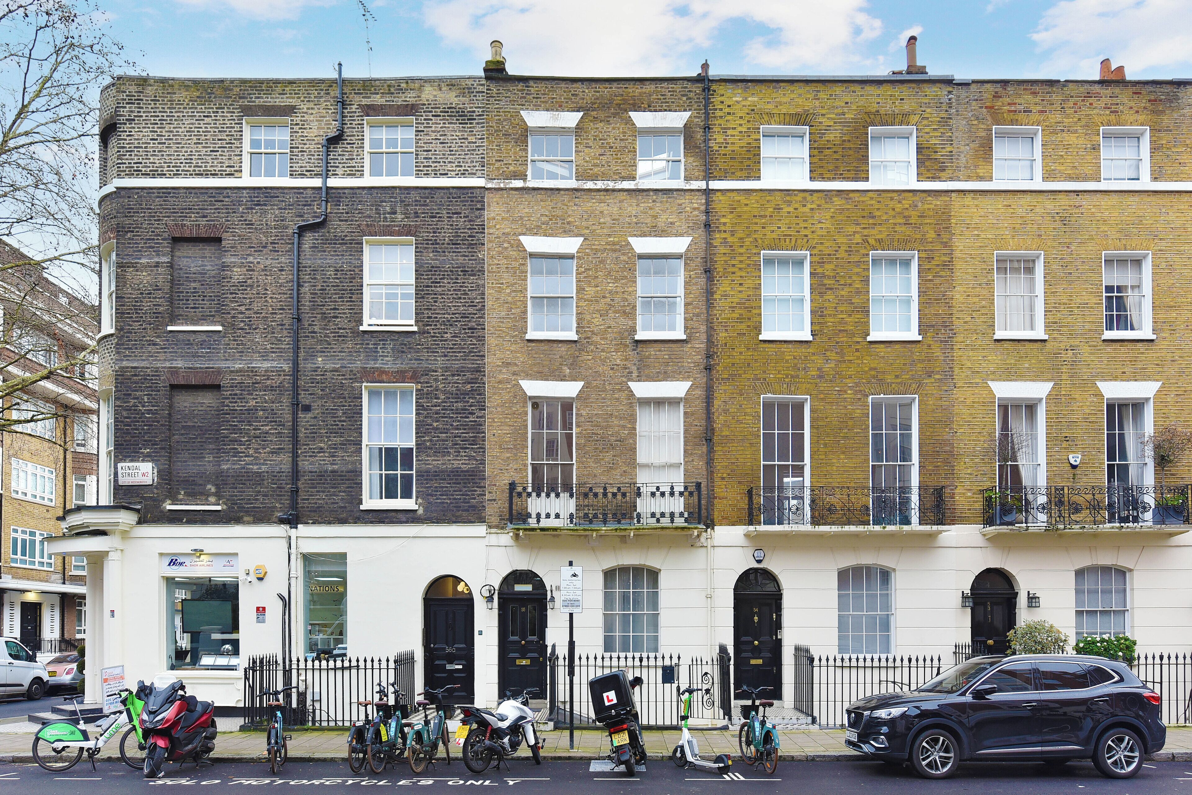 المنشأة من الخارج