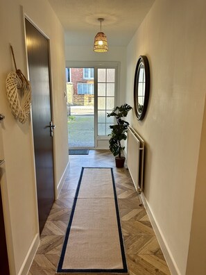 Interior - Bayfields house by the Sea, parking, garden, central location (Portsmouth)