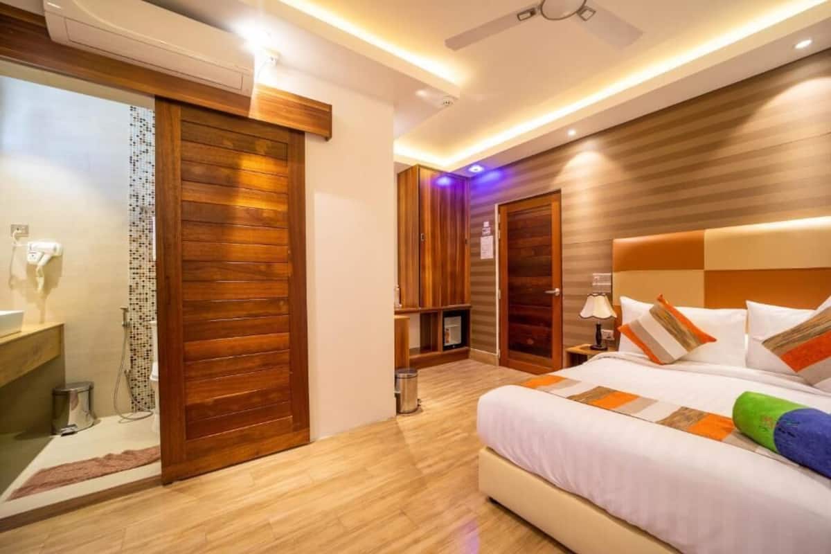 Deluxe Standard Room | 書桌、免費無線上網