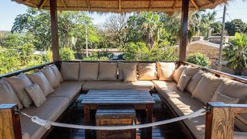 3 piscines extérieures, tentes de plage, parasols de plage