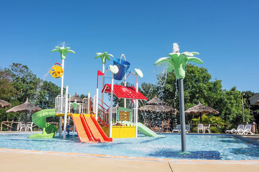 3 outdoor pools, pool cabanas (surcharge), pool umbrellas