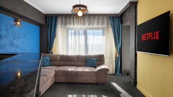 Apartment, 1 Bedroom | Living area