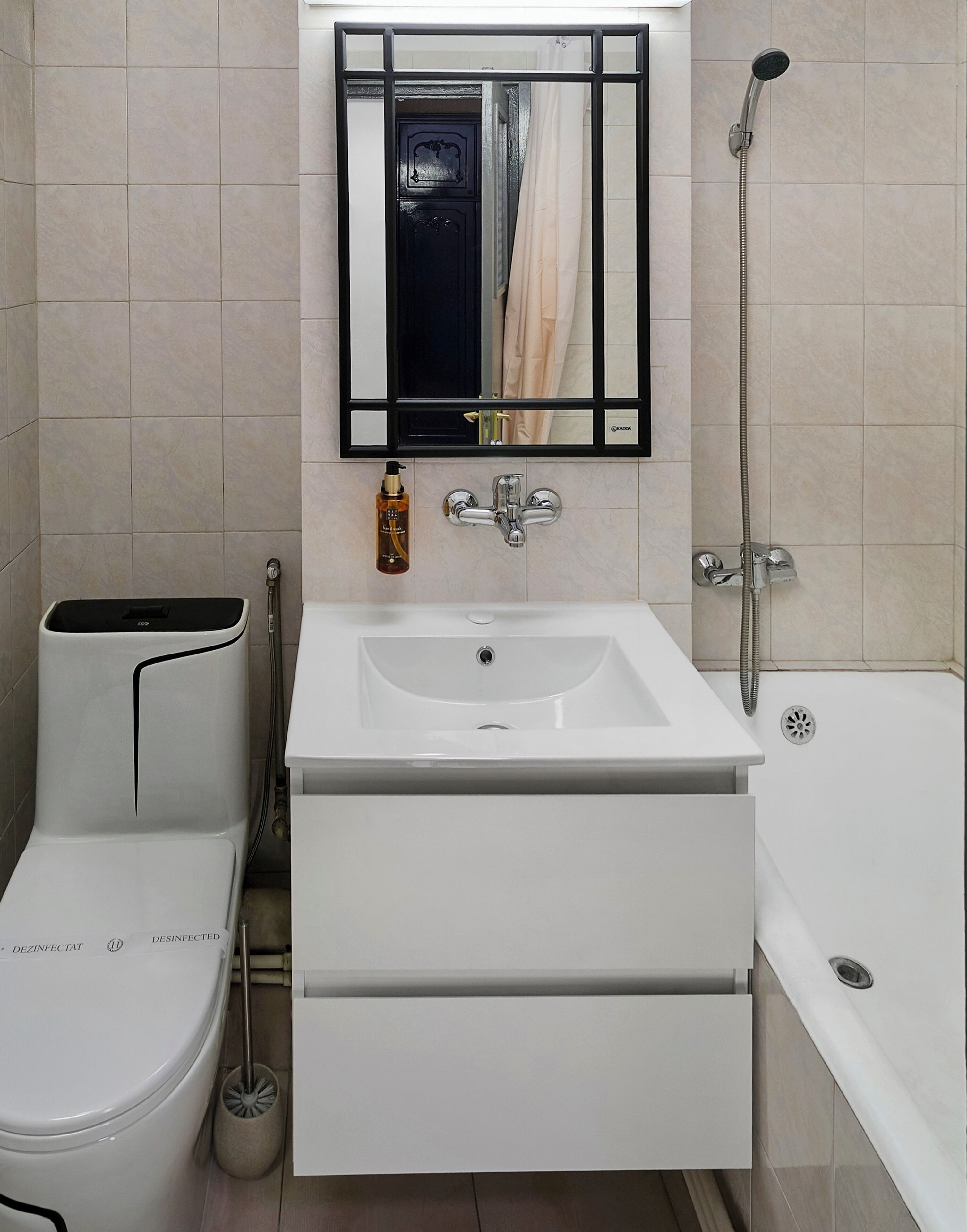 Studio | Salle de bain | Chaussons