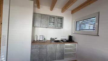 Microwave, dishwasher