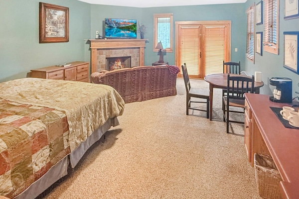 King Bedroom Suite with Kitchenette