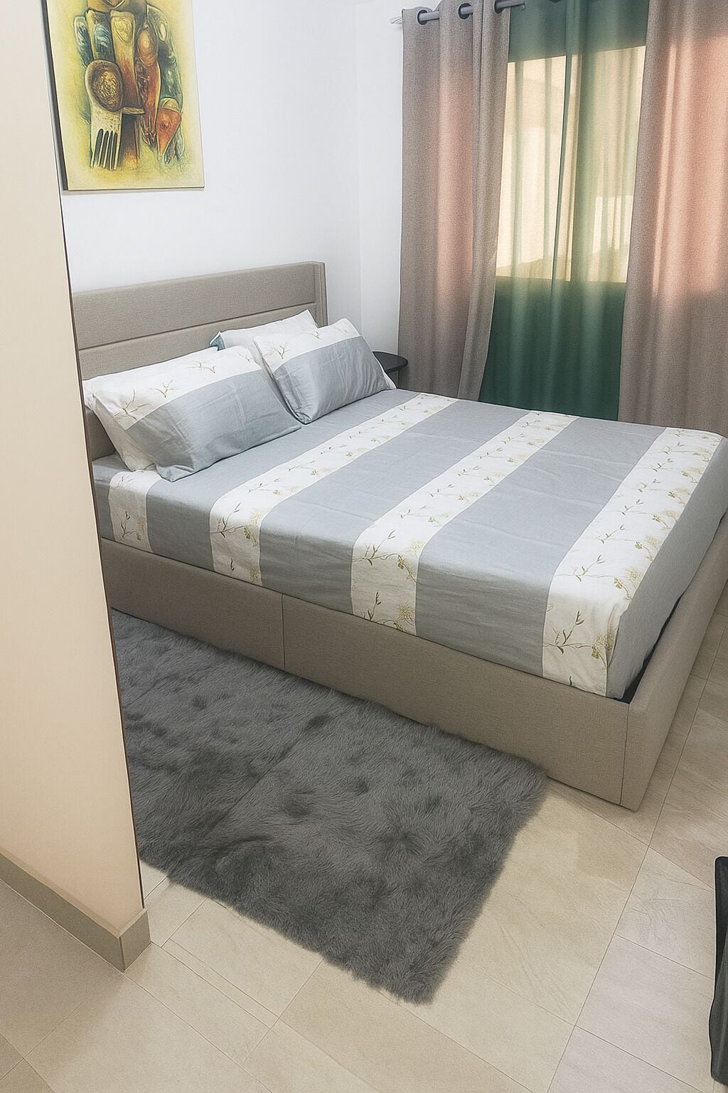 Strykejern/-brett, internettilgang og sengetøy