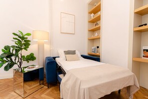 1 chambre, fer et planche à repasser, Wi-Fi gratuit, draps fournis